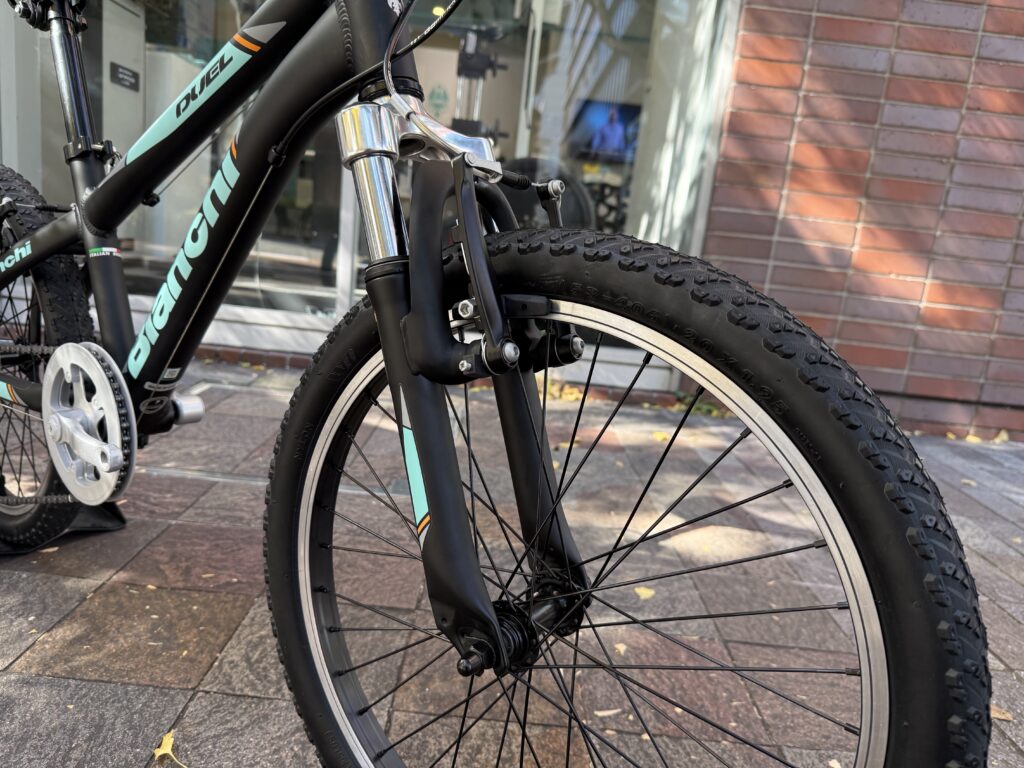 横浜】大人気！子供用スポーツバイク 「JUNIOR DUEL 20″」入荷しており