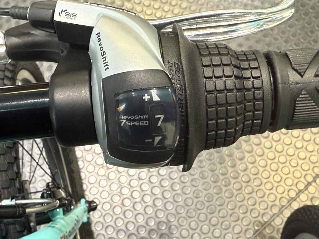 横浜】大人気！子供用スポーツバイク 「PIRATA20″」入荷しております