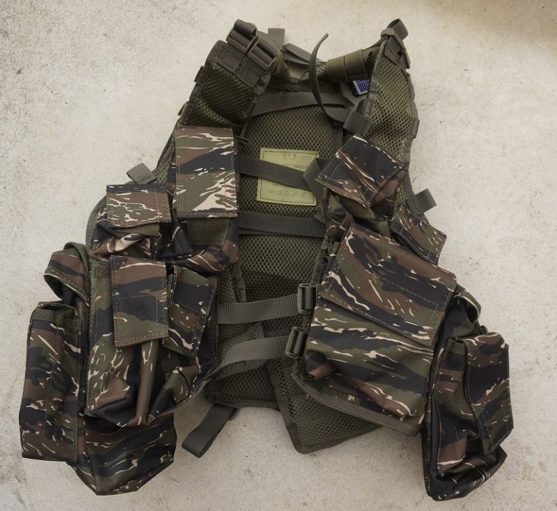 MFH製P83型タクティカルベスト タイガーストライプ迷彩 新品