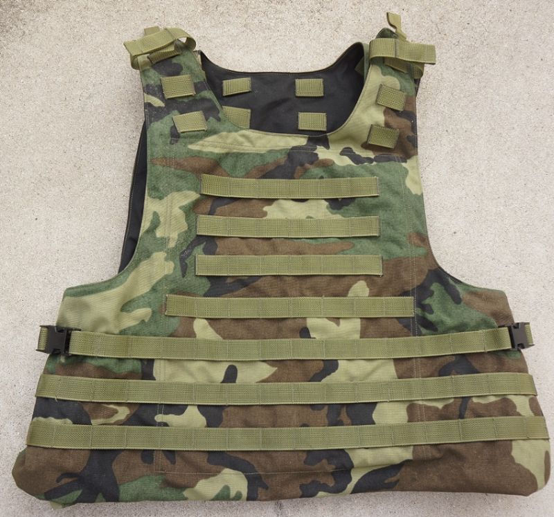 米軍ポイントブランクFSBE AAVボディアーマー ウッドランド迷彩 初期型
