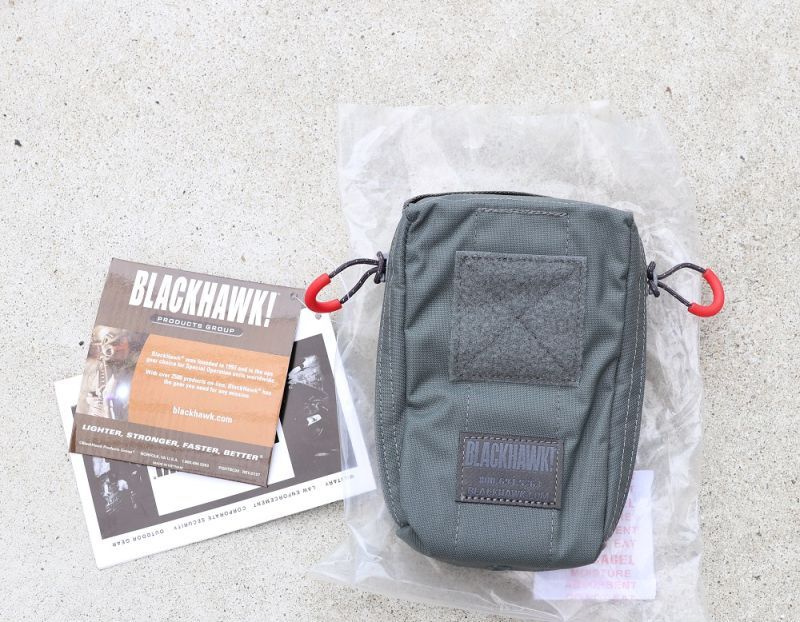 ブラックホークSTRIKEコンパクトメディカルポーチUG新品 - ミリタリー