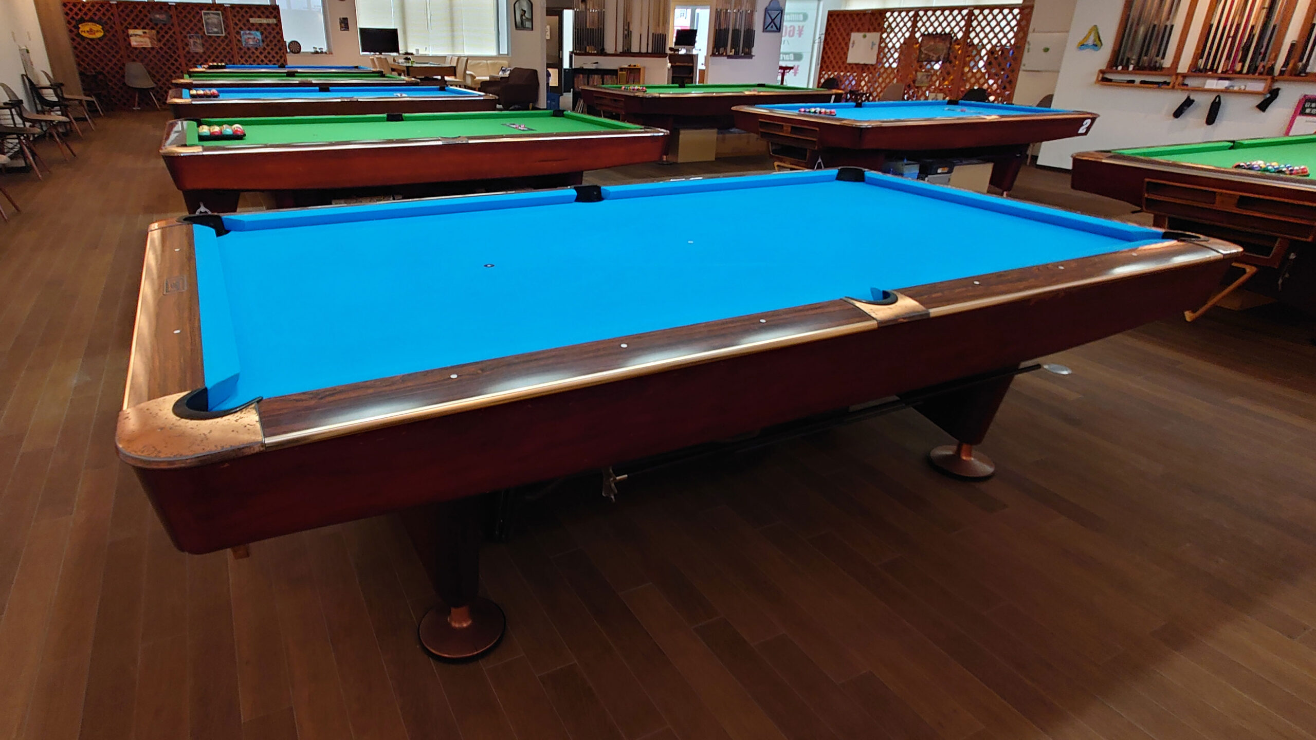 ビリヤード | ビリヤード&ダーツ BIG SHOT