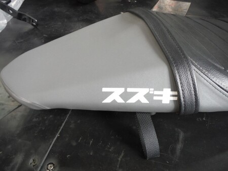 SV650用タックロールシート | 北海道のバイク情報：Bike-man