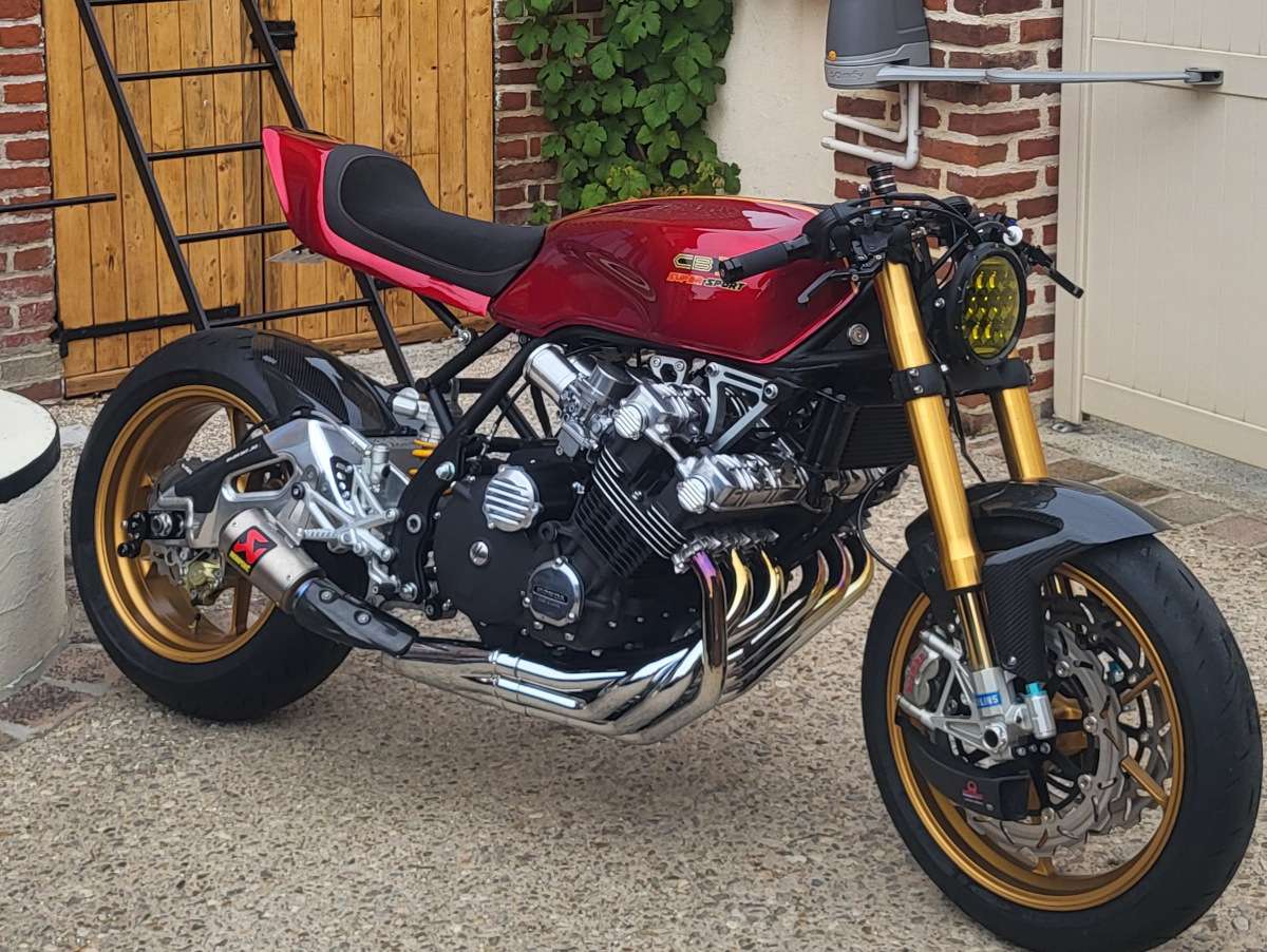 CBX Reborn: Honda “CBX1147” Café Racer – BikeBound