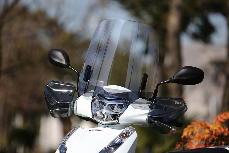 信頼の技術が生きる旭風防のウインドシールド『af（アフ）』 特集記事