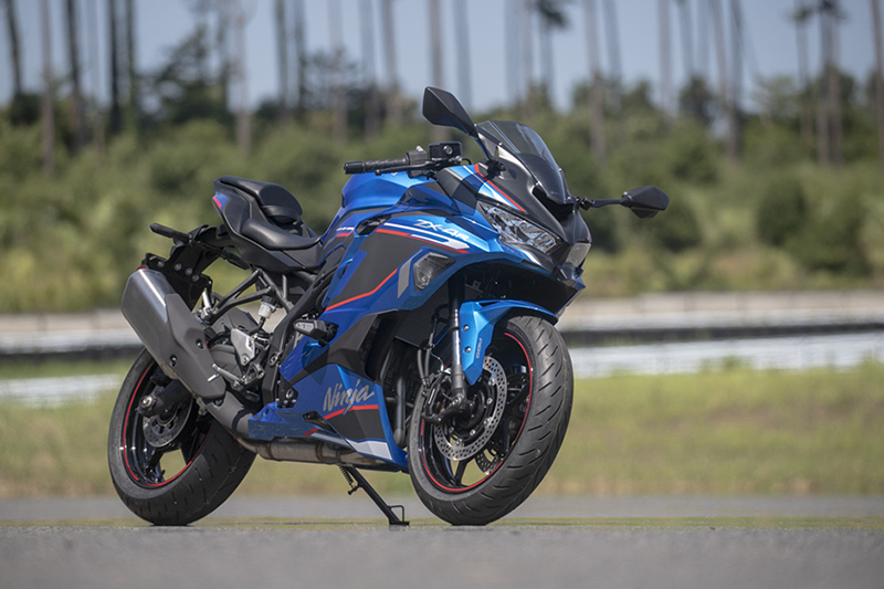 カワサキ ニンジャ ZX-4R SE 試乗記】サーキットでも使いきれない77