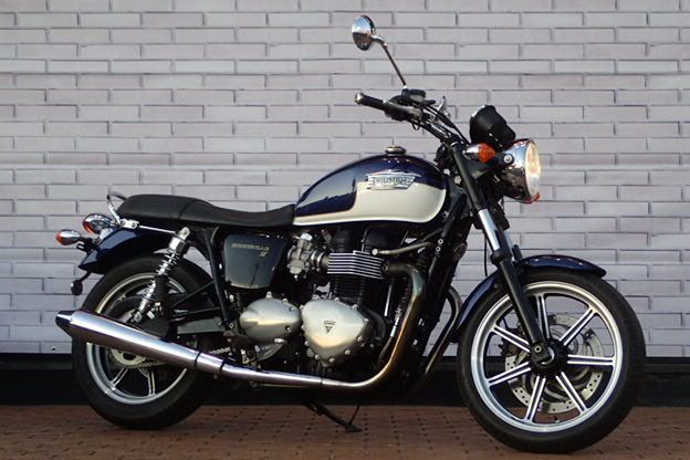 ドゥカティモンスター 821 新入庫した中古車をご紹介します！ | 中古