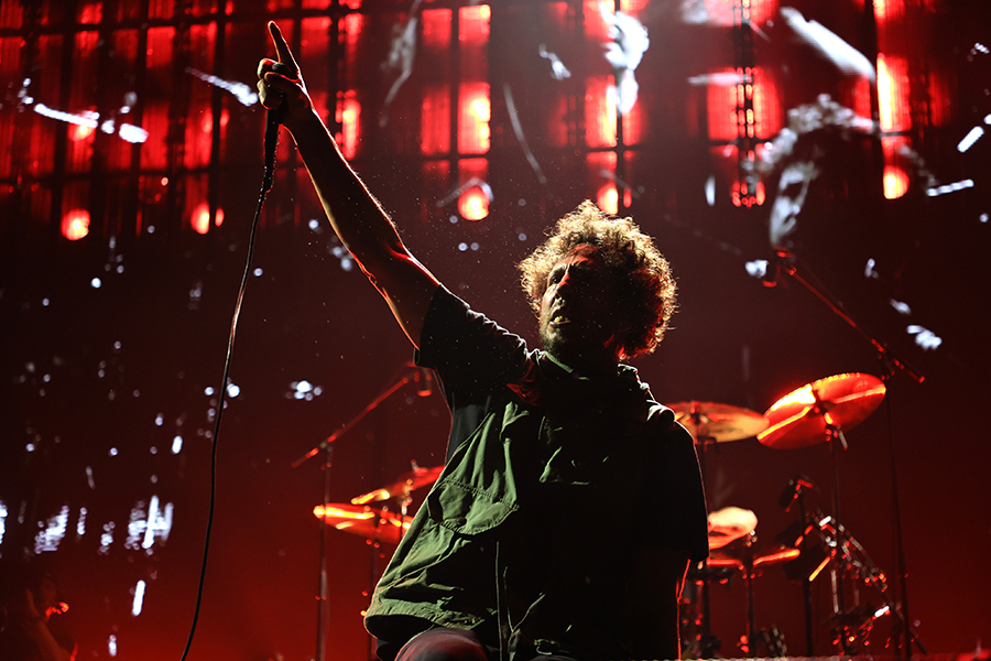 レイジ・アゲインスト・ザ・マシーン、約1億3千万円のライブ収益を寄付