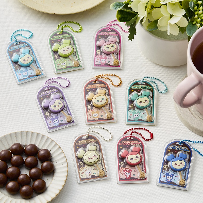 TWICE、公式キャラの『TWICE LOVELYS チョコがけボーロ＆チャーム