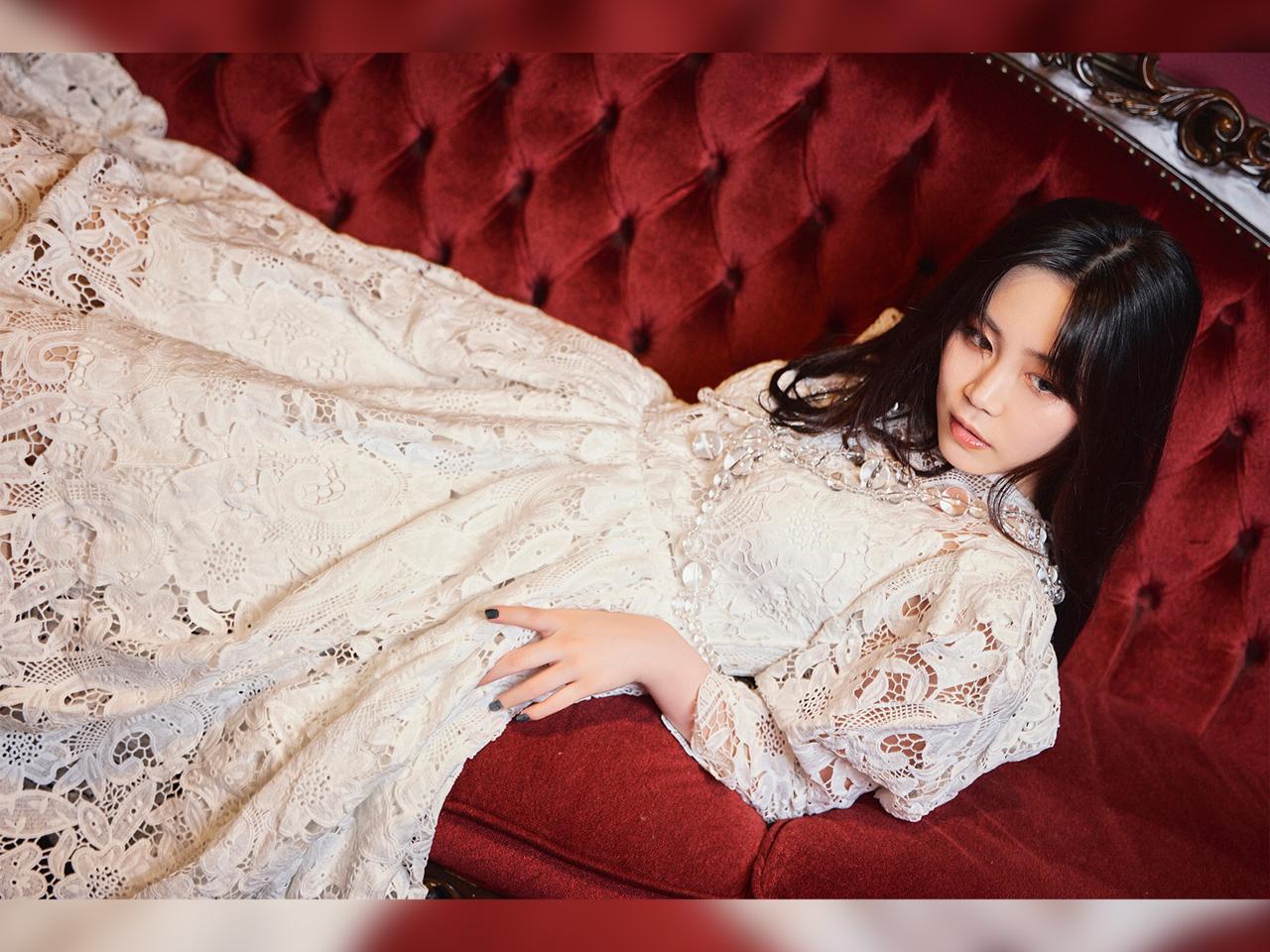 鷲尾伶菜 | TOKYO | Billboard Live