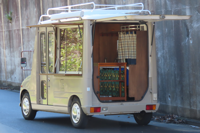 ダイハツ ミラウォークスルーバン キッチンカー 移動販売車 中古車
