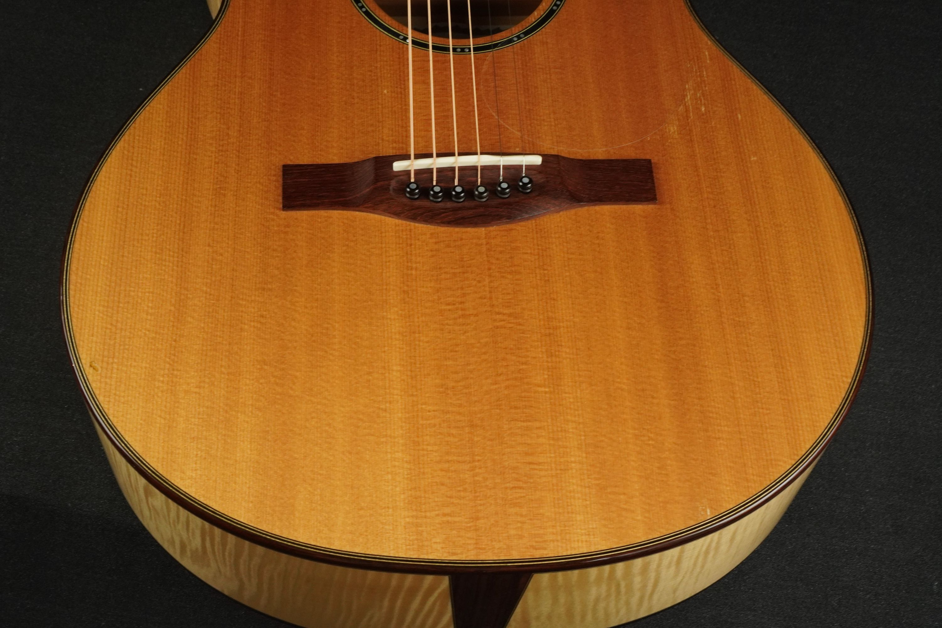 A.Kuwano Guitars（桑野亜矢喜） VL | 楽器詳細ページ [Blue-G]