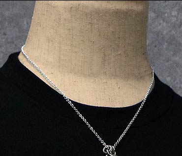 クロムハーツネックレス 重ね付けスタイルの提案 クロムハーツ Chrome