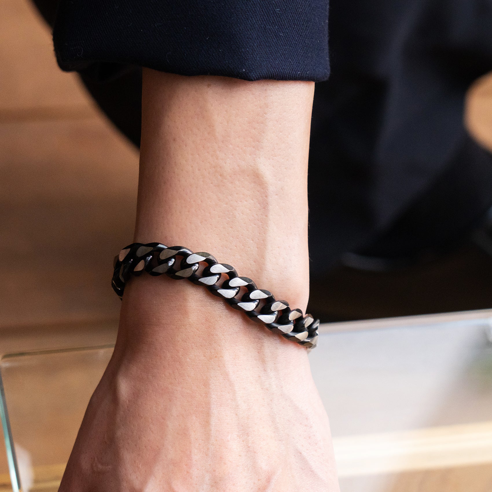 ブラックチェーンブレスレット(L) / BSB-270 – BLESS