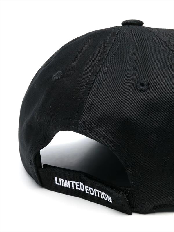 VETEMENTS Logo Cap
