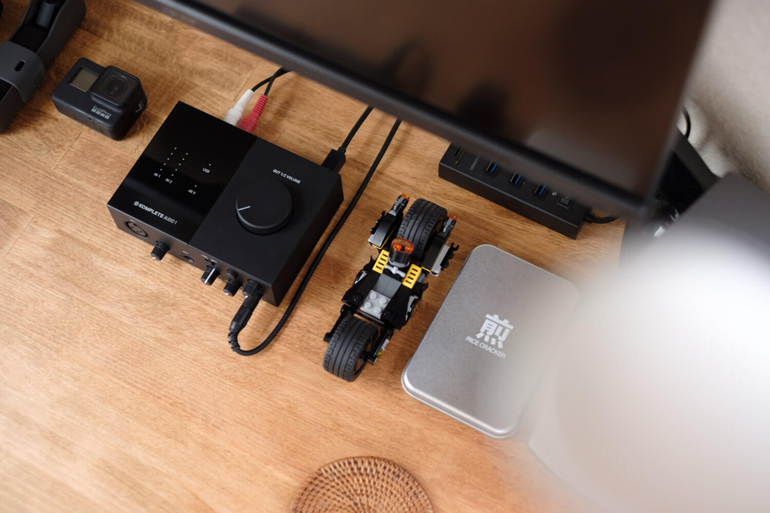 Komplete Audio 1をレビュー。最初のオーディオインターフェースや