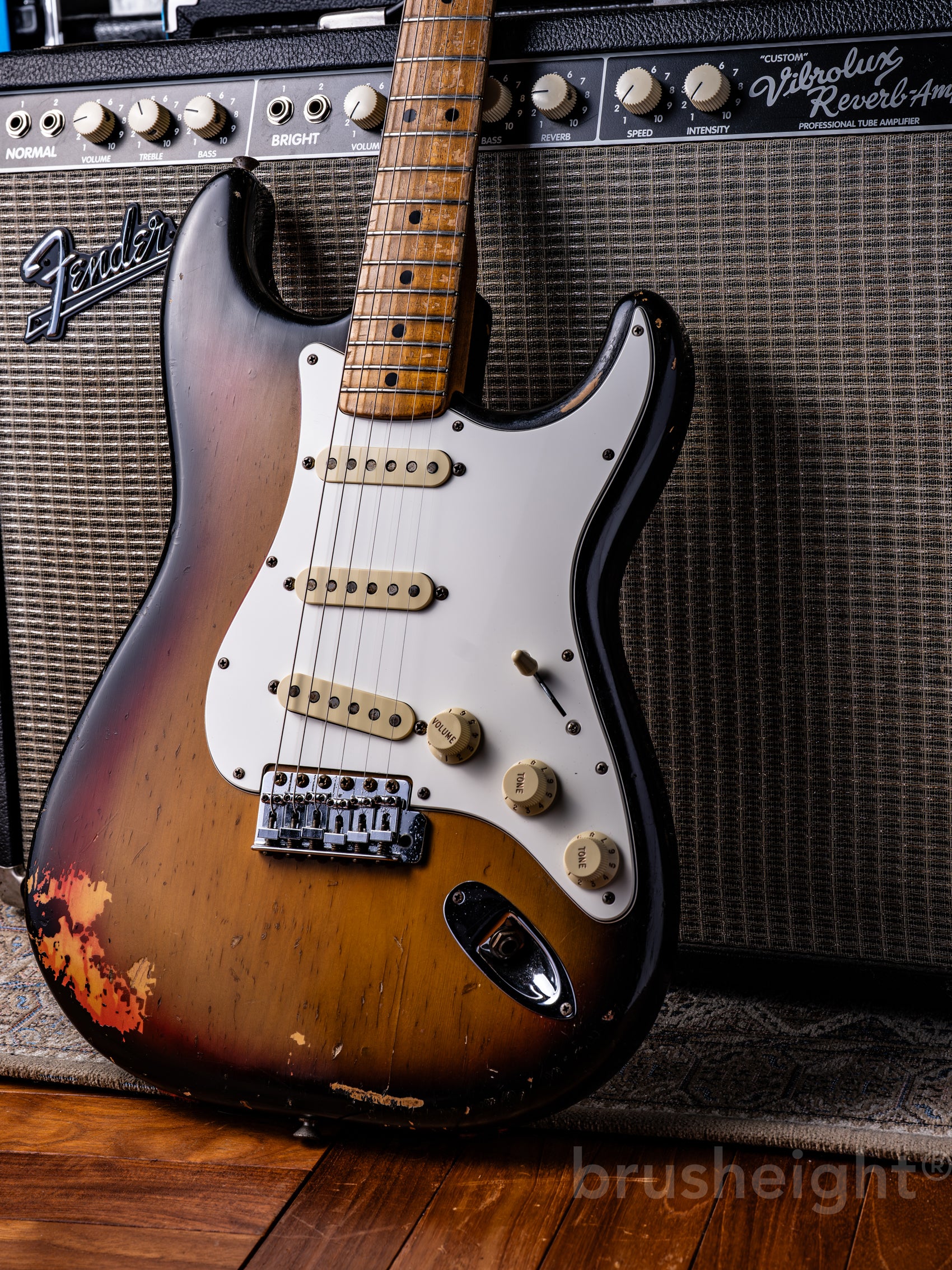 Fender 1974's Stratocaster 3Tone Sunburst 3.4Kg!!! – brusheight