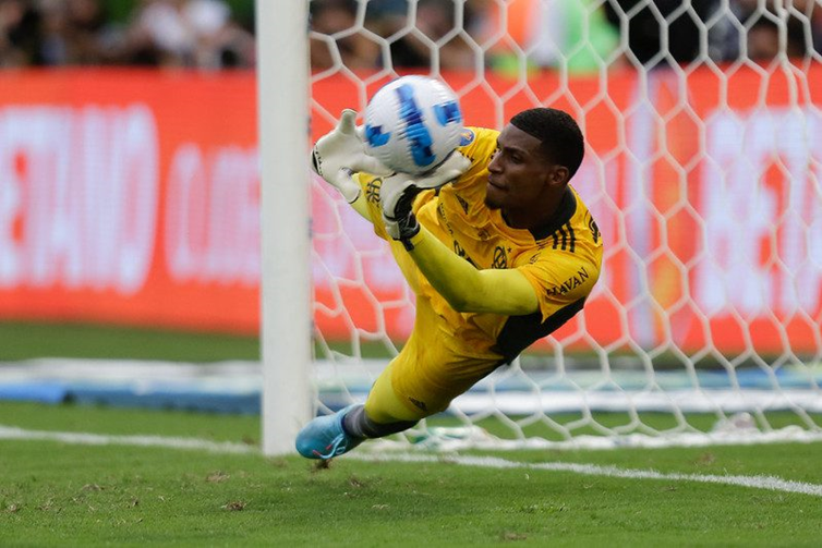 白紙？】ヴィッセル神戸 ウーゴ・ソウザ（Hugo Souza, GK, 1999）獲得へ！