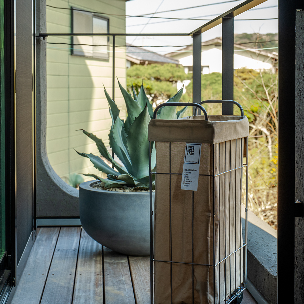 003307 WIRE ARTS&PRO FOLDING LAUNDRY SQUARE BASKET with CASTER 40L