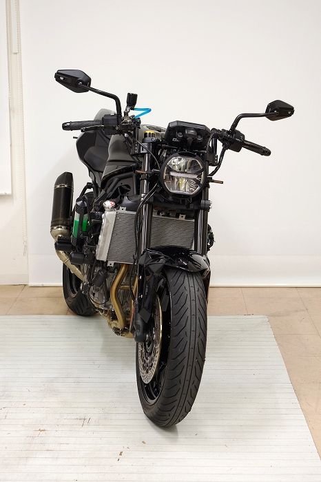 カワサキZX-25R SE（2023） ハンドル＆ヘッドライト位置変更