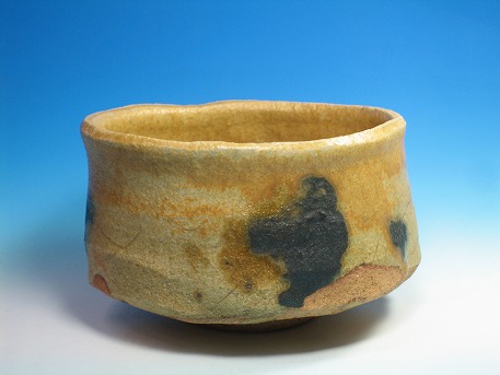 黄瀬戸茶碗 銘：春爛漫｜作家名：加藤 高宏｜文錦堂 | 文錦堂