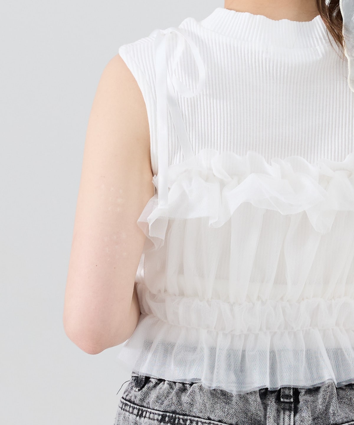 チュールビスチェxノースリカットソー