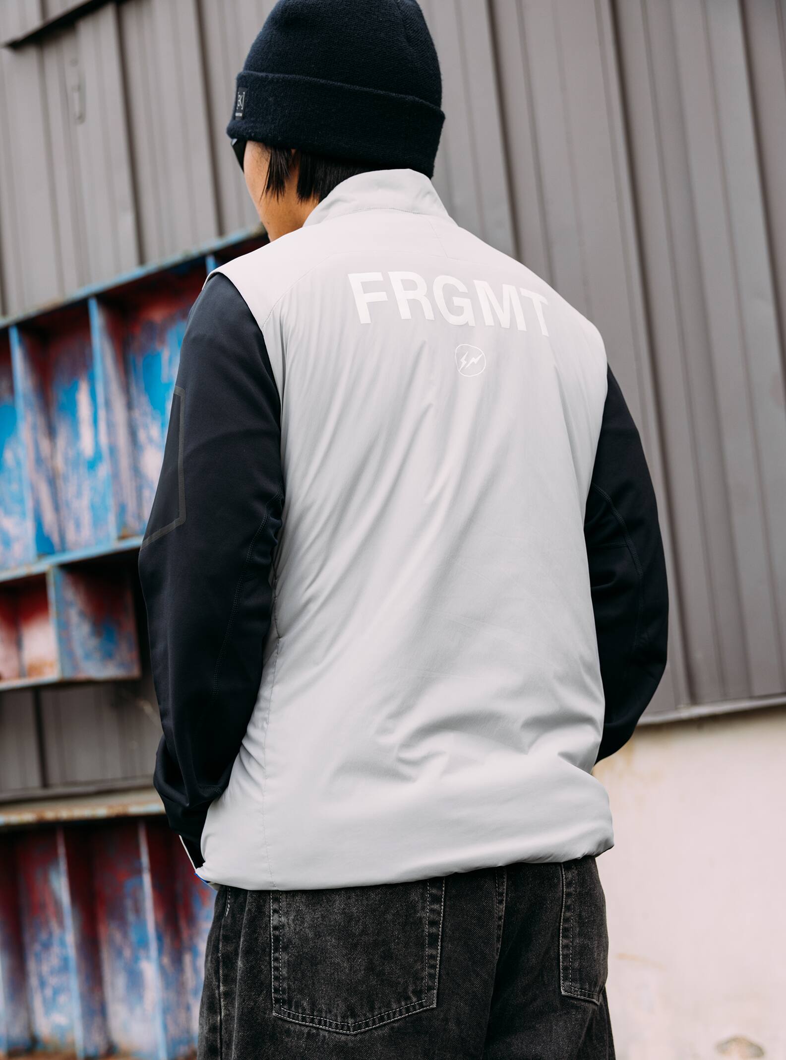 Men's Burton [ak] Helium Fragment Vest | Mid Layers | Burton.com