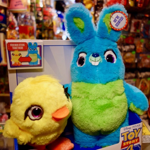 トイストーリー TOY STORY 4 ダッキー バニー フレンドシップ