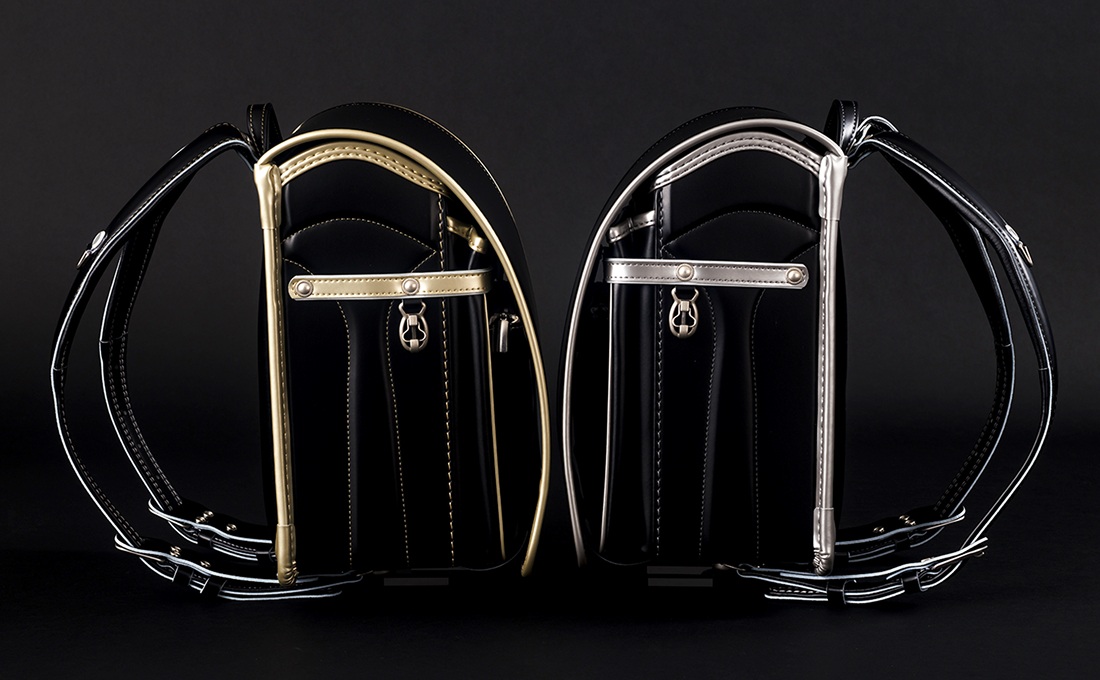 ブラックインフィニティ（クラリーノ®タフロック®NEO）ブラック