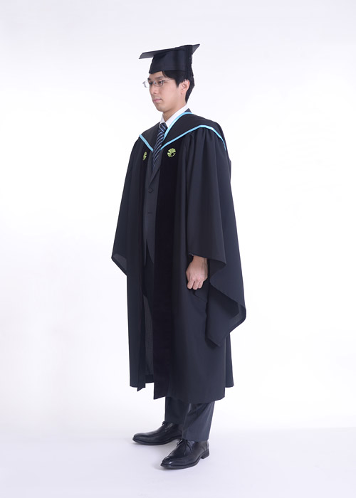学士(Bachelor) 着衣イメージ｜アカデミックガウン受付サイト｜東京