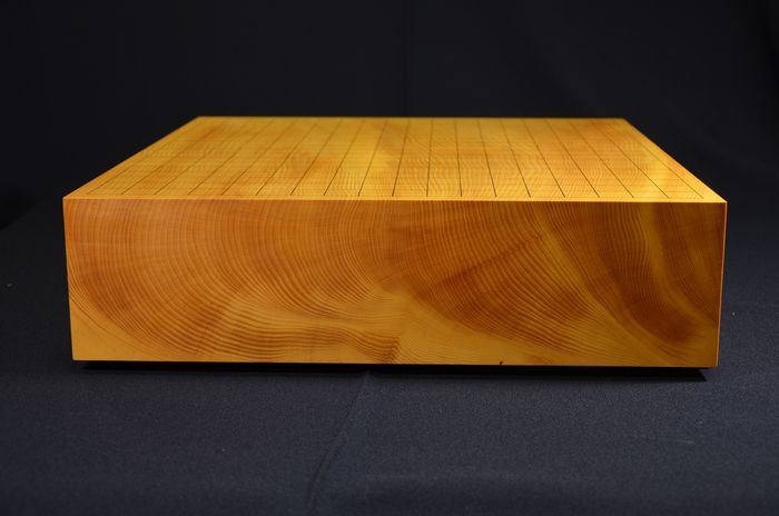 日本産の本榧材について／吉田碁盤店