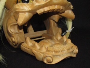 東京都稲城市にて、井波彫刻 荒井寿斎 作 木彫 獅子頭 置物や中国墨