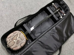津波三味線店 本蛇皮 三線 | 骨董品買取・和楽器買取 五宝堂