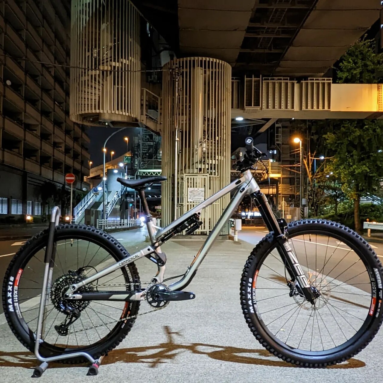 COMMENCAL（コメンサル） | GOOD OPEN AIRS myX