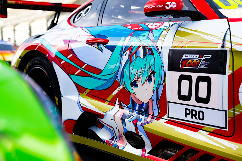 鈴鹿1000km Gallary | GOODSMILE RACING 公式応援英語サイト