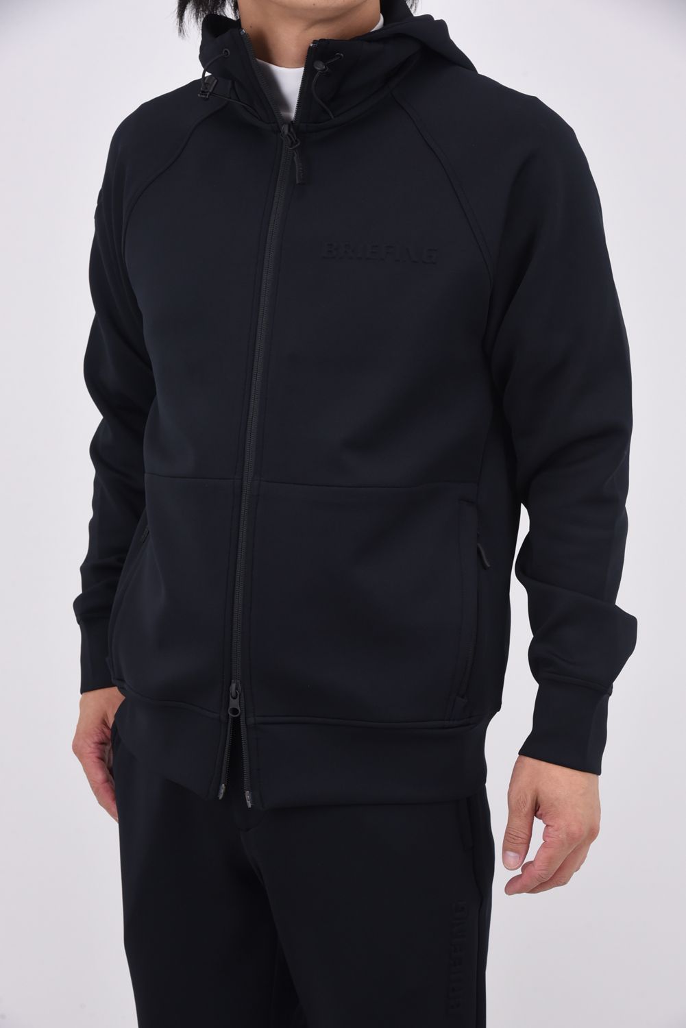 BRIEFING - 【25AW】MEN'S 3D LOGO PARKA / 3Dロゴ ストレッチジャージ