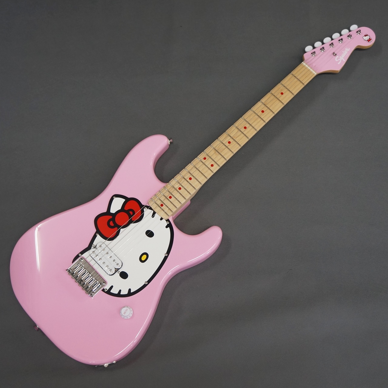 Squier Limited Edition Hello Kitty® Stratocaster / 楽器屋BOW