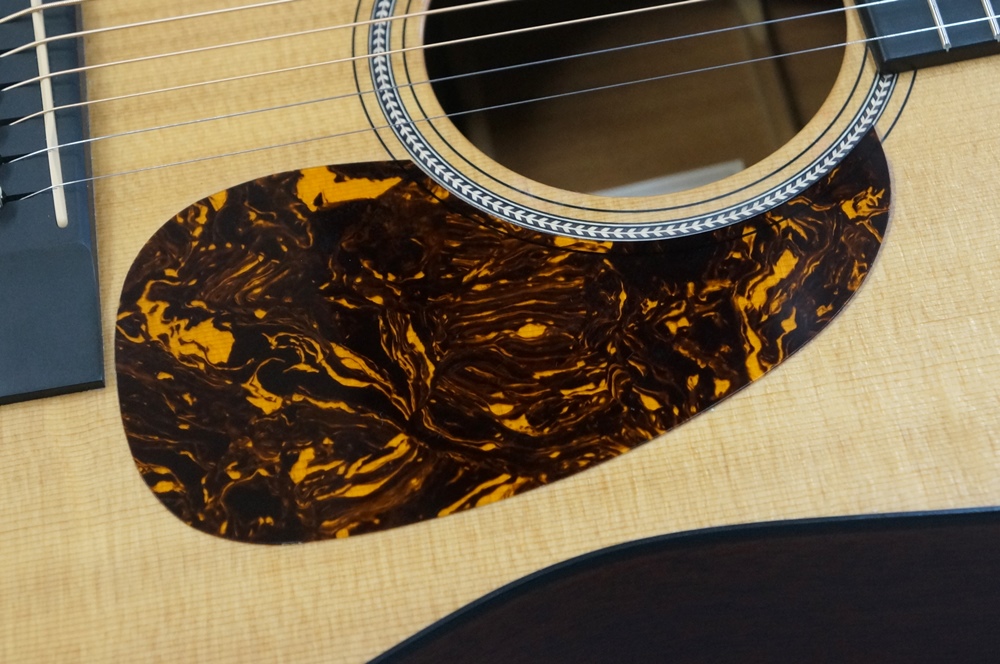 Martin D-16GT 【中古】 / 楽器屋BOW オンラインストア