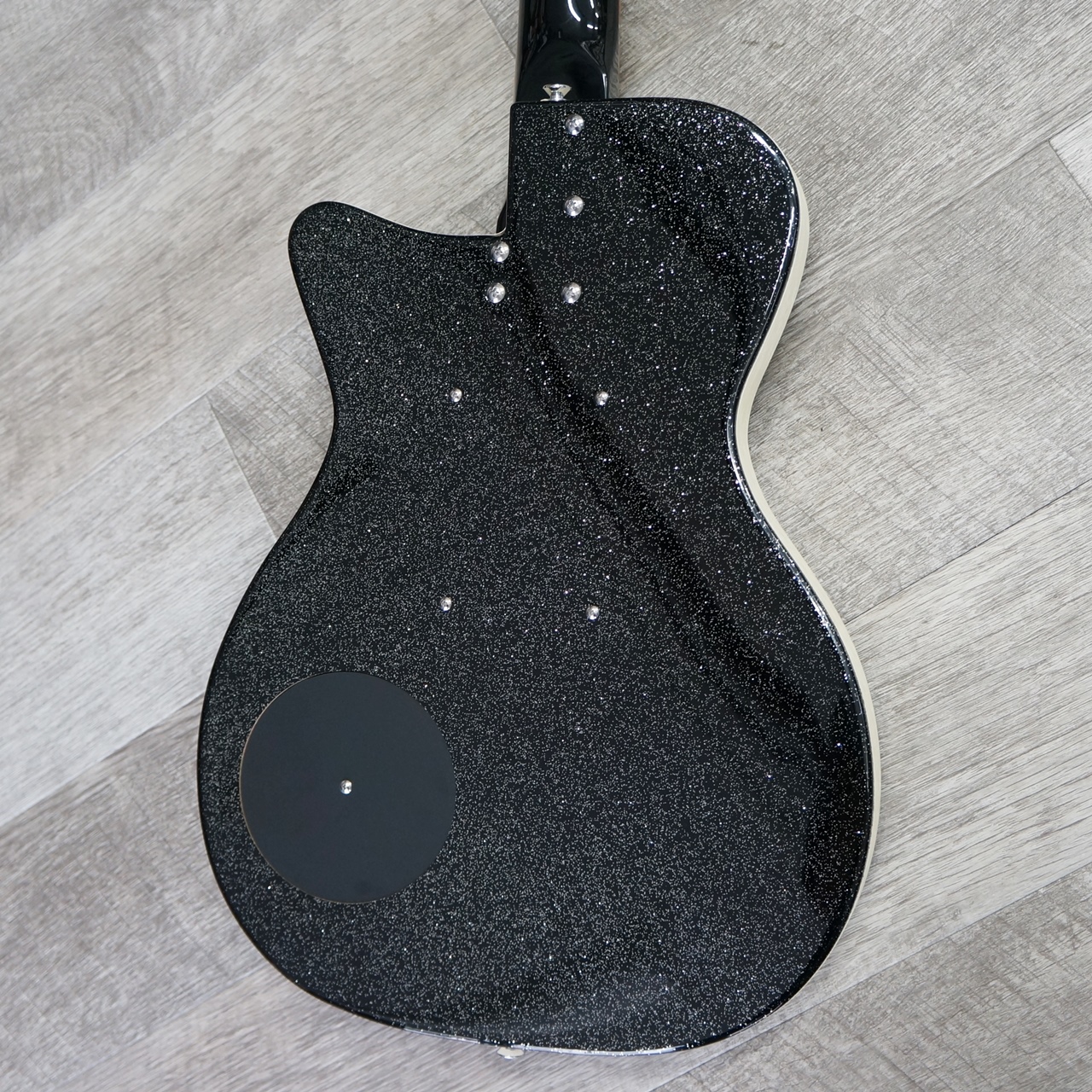 期間限定価格】 Danelectro 56 Single Cutaway - Black Metal Flake