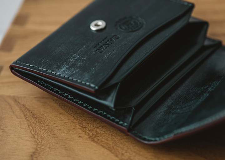 英国ブライドルレザーと職人技が生む出す「AVON」 | 最高級のメンズ