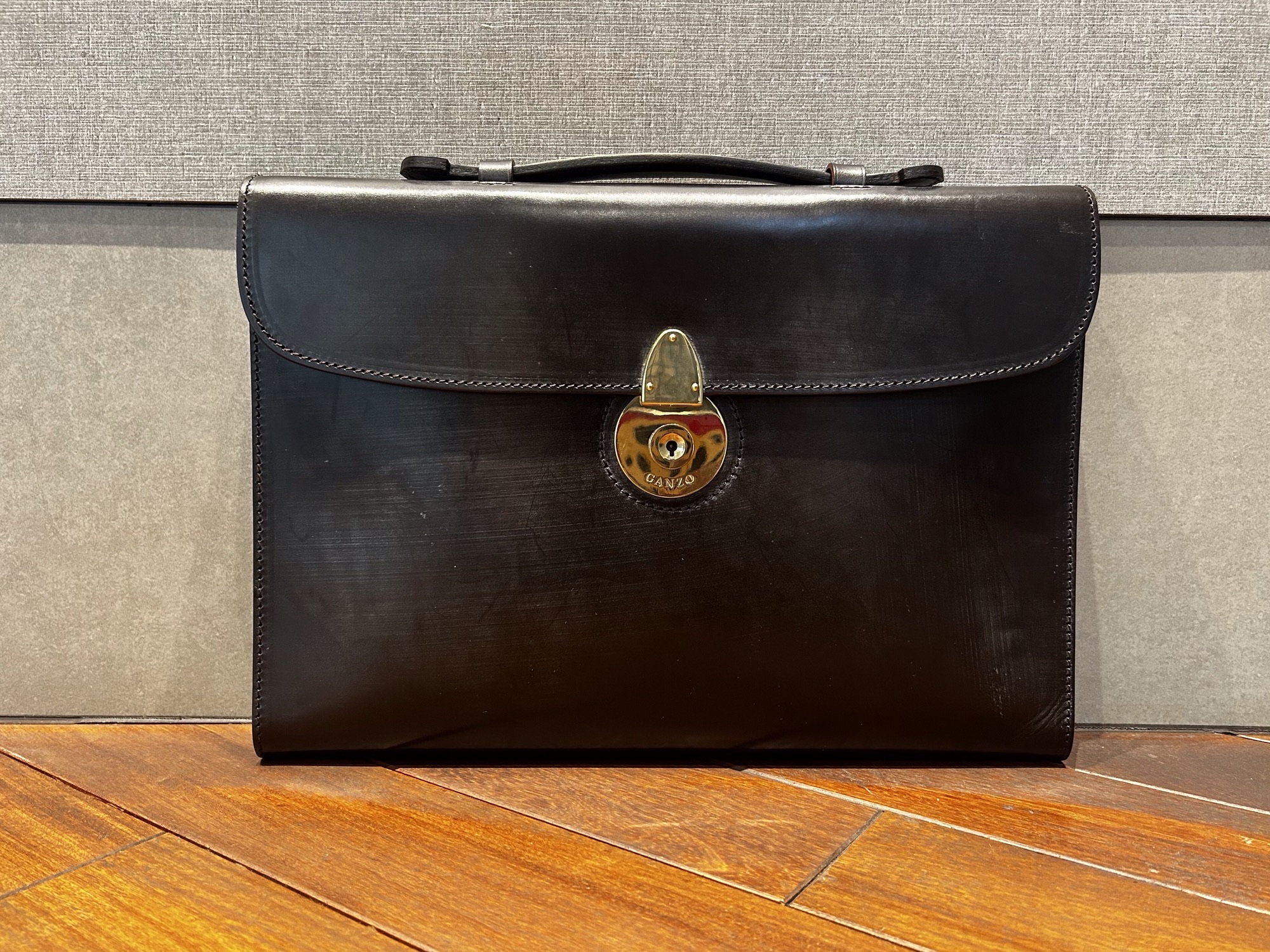 ブログ | 最高級のメンズ革製品・革財布 GANZO公式WEBサイト