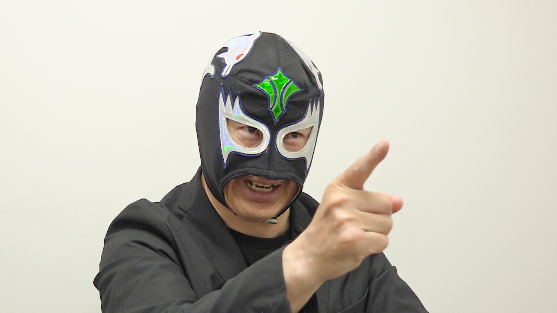 大阪プロレスの再旗揚げに参戦するスペル・デルフィンから新社長ゼウス