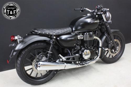 有限会社ガレージT&F / GB350 スタッド付きショートフラットシート(ダイヤ)