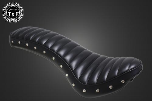 有限会社ガレージT&F / マグナ250 スタッド付タックロールシート