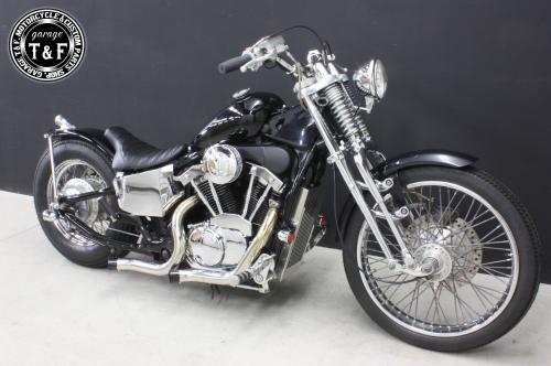 有限会社ガレージT&F / スティード400 シングルシート(タックロール