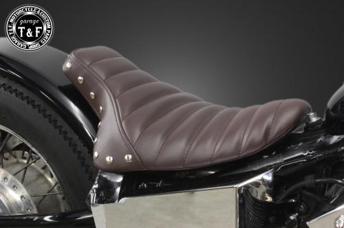 有限会社ガレージT&F / スティード400 スタッド付きシングルシート