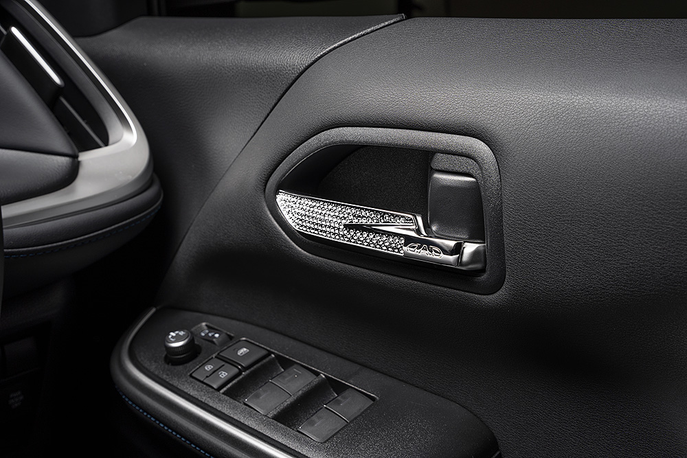 D.A.D クリスタルインナーハンドル T-C【SB196】 | カーアクセサリー