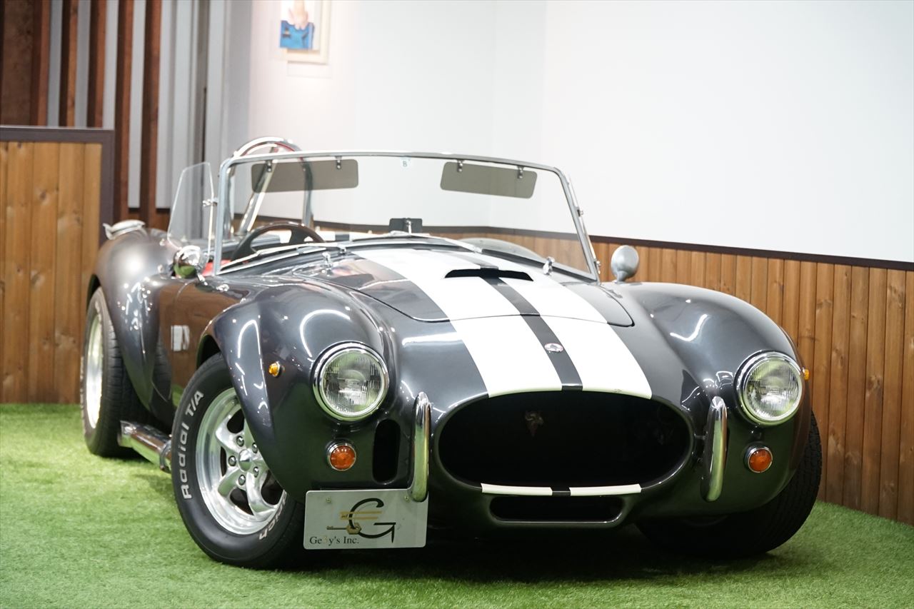 ☆入庫情報☆ FORD コブラ アルマックカーズ427SC V8 オートマチック