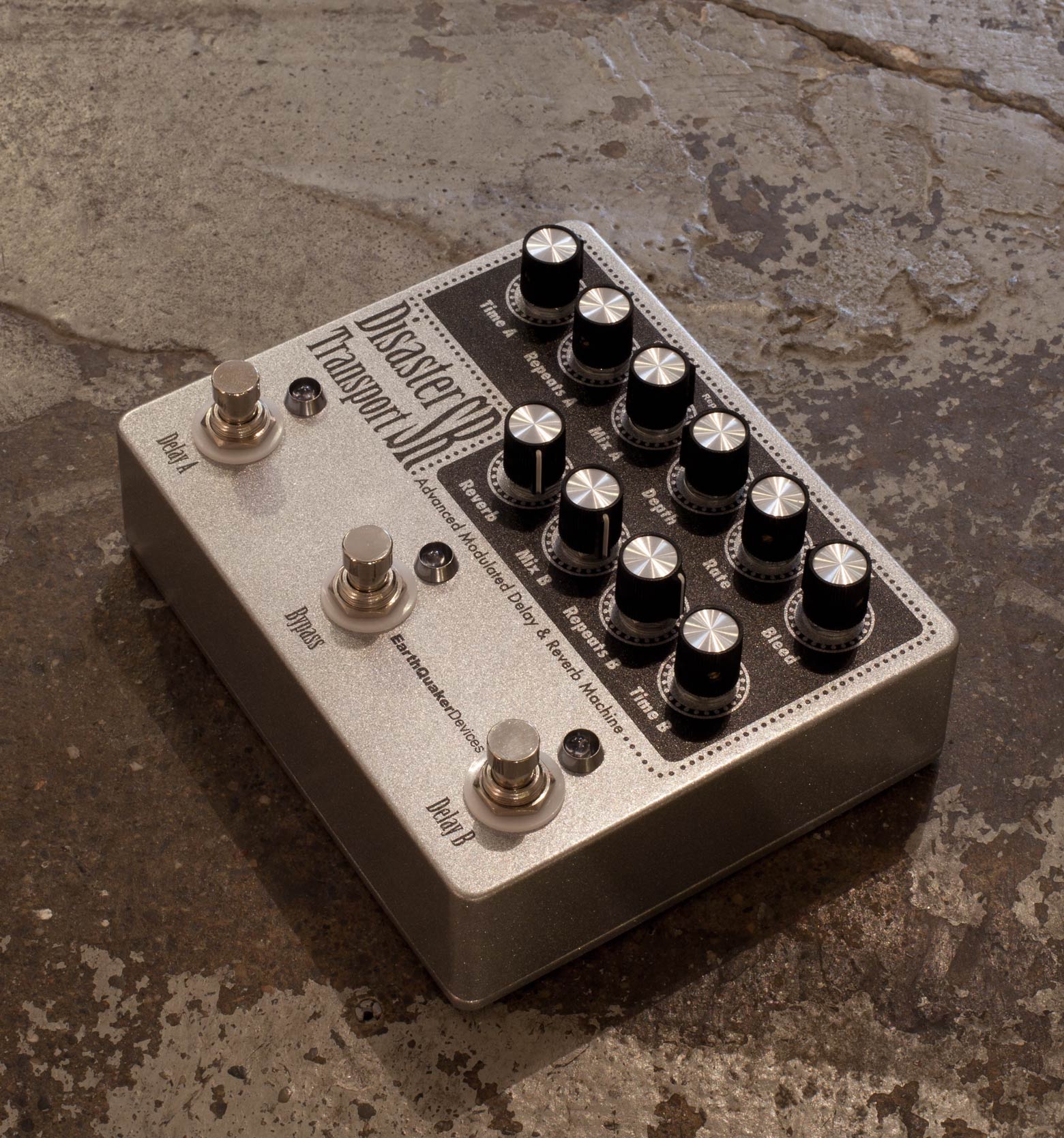 EarthQuaker Devices Disaster Transport Sr. - Gitarren Total