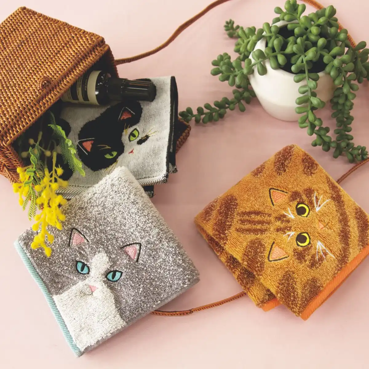 うちのニャンコ ミケ 毛並み ハンカチ｜ギフトプラザオンライン